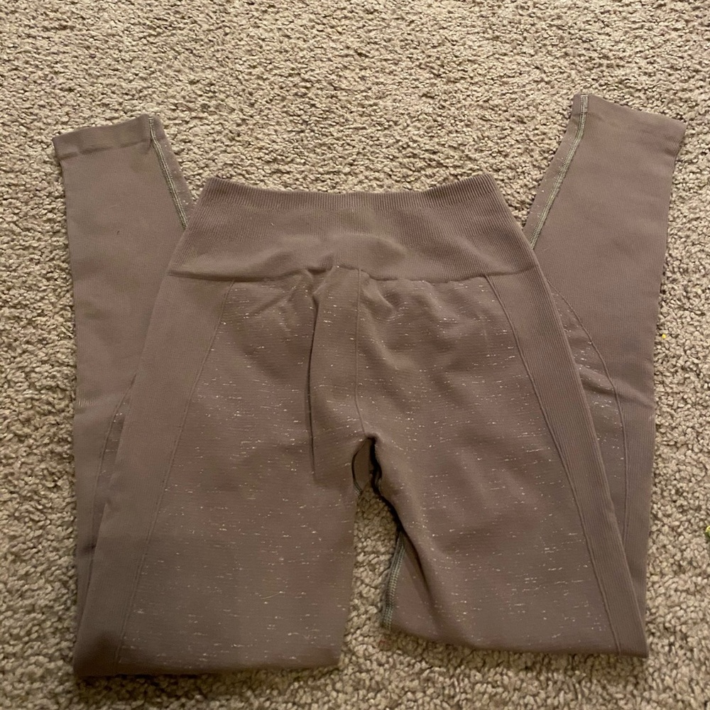 Lilac/gray Lululemon Leggings